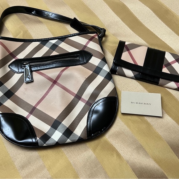 AUTHENTIC Burberry cross body bag & wallet - Picture 1 of 3